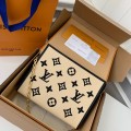 「#1276」Louis Vuitton's New Lafite Cotton Embroidered Toiletry Pouch Chain Bag M82521 Size: 25 * 20 * 5.5cm