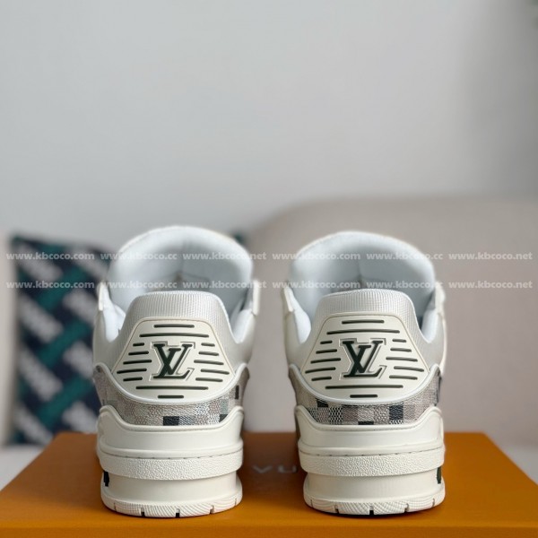 LOUIS VUITTON TRAINER SNEAKERS