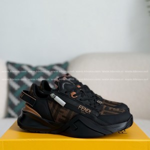 「#4429」FENDI leather casual low-top shoes