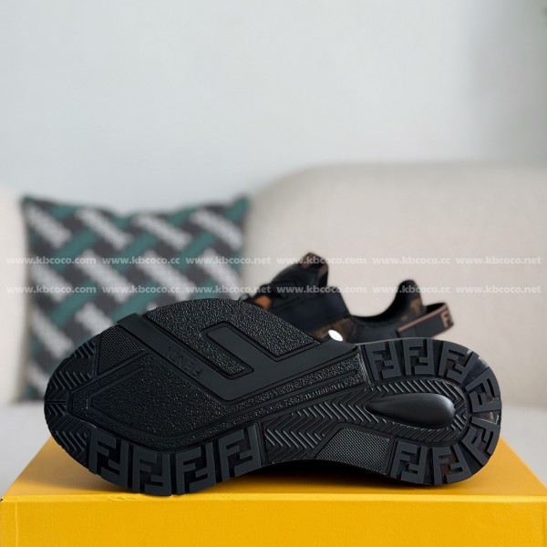 FENDI leather casual low-top shoes