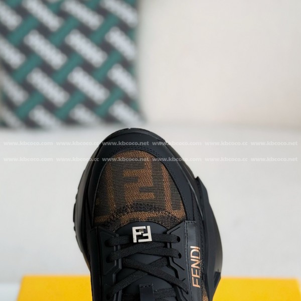 FENDI leather casual low-top shoes