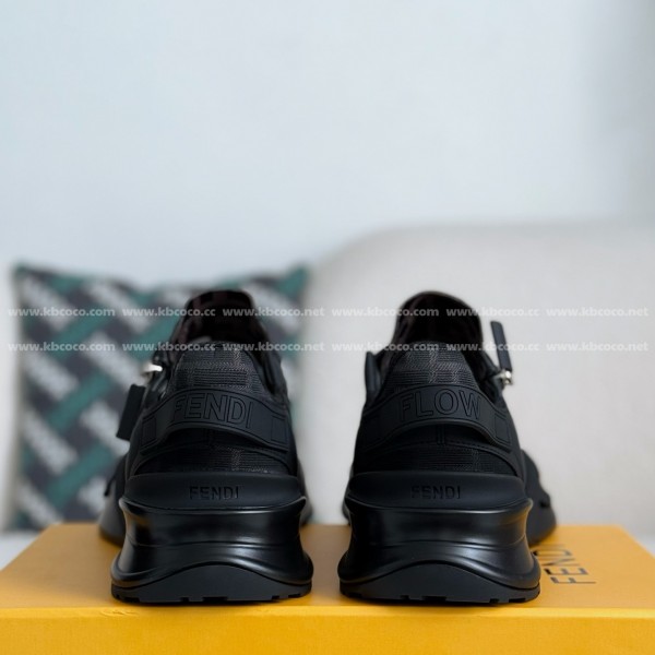 FENDI leather casual low-top shoes