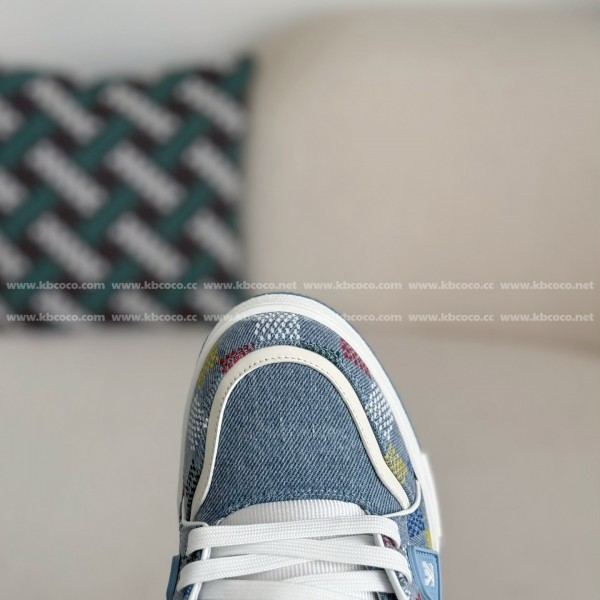LOUIS VUITTON TRAINER SNEAKERS