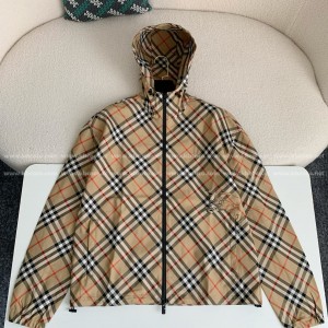 「#4443」Burberry Zipper jacket