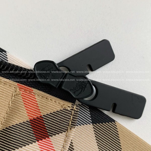 Burberry Zipper jacket
