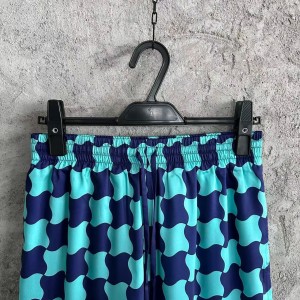 「#4476」CASABLANCA SpringSummer Geometric Silk Plaid Shorts