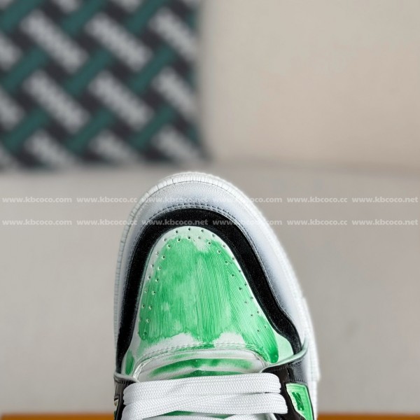 LOUIS VUITTON TRAINER SNEAKERS