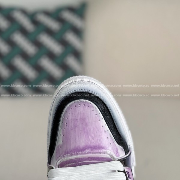 LOUIS VUITTON TRAINER SNEAKERS