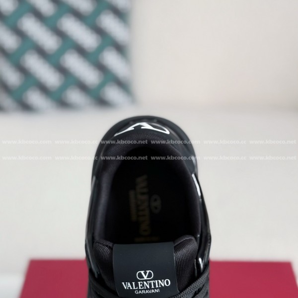 Valentino Garavani Leather Casual Shoes