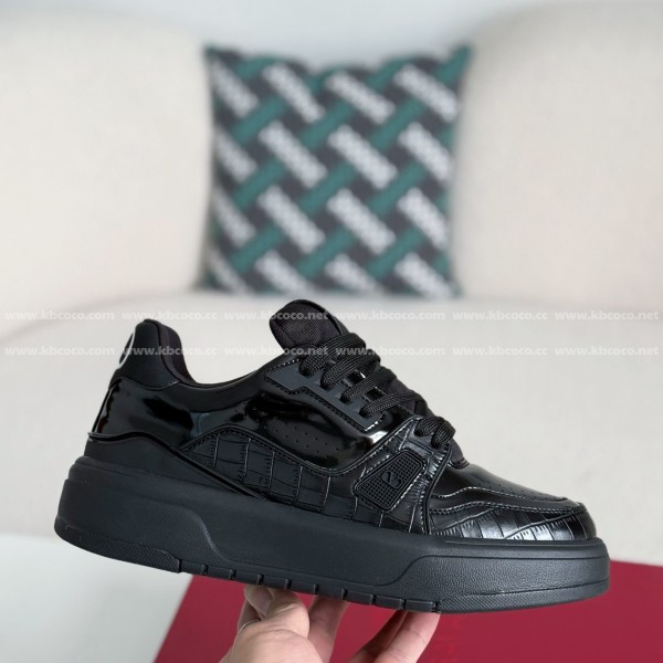 Valentino Garavani Leather Casual Shoes