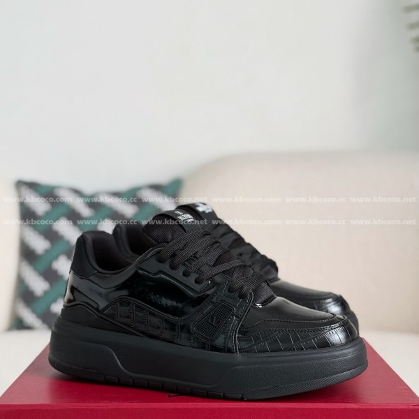 「#4510」Valentino Garavani Leather Casual Shoes