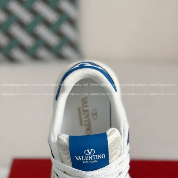 Valentino Garavani Leather Casual Shoes
