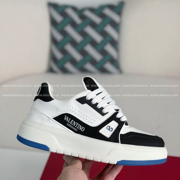 Valentino Garavani Leather Casual Shoes