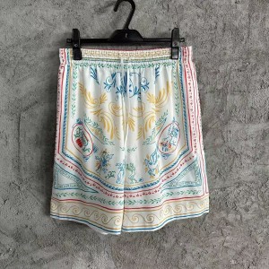 「#4517」CASABLANCA White linen shorts with totem pattern