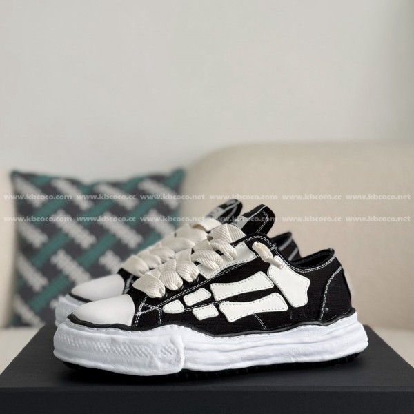 Maison Mihara Yasuhiro x  AMIRI Skel- Top Low canvas shoes