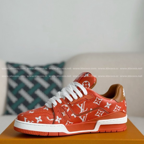 LOUIS VUITTON TRAINER SNEAKERS
