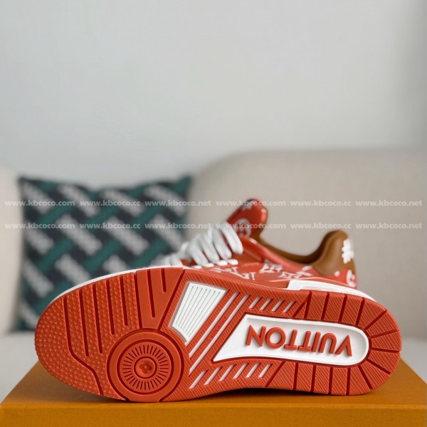 LOUIS VUITTON TRAINER SNEAKERS