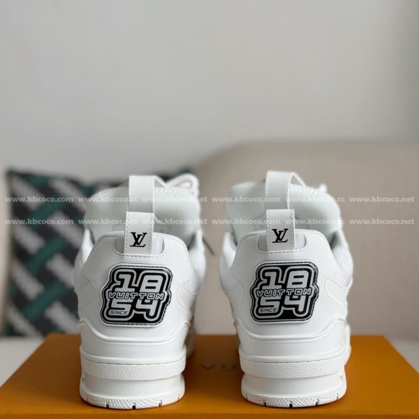 LOUIS VUITTON RUNNER TATIC SNEAKERS