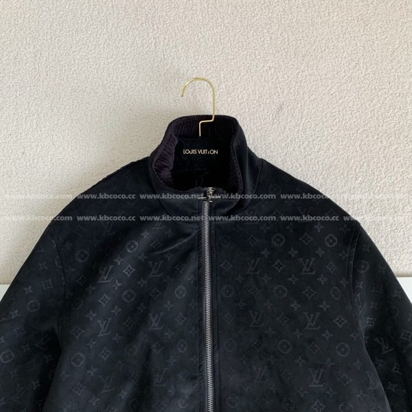 Louis Vuitton ss25 Spring And Summer Series Embossed Suede Jacket