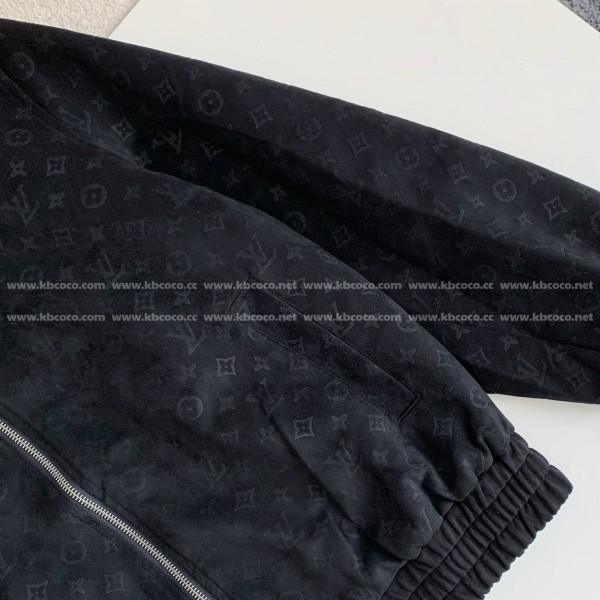 Louis Vuitton ss25 Spring And Summer Series Embossed Suede Jacket