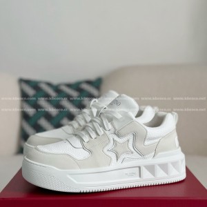 「#4556」Valentino One Stud Sneakers