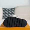 「#4557」LOUIS VUITTON x MURAKAMI Leather Flip Flops