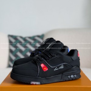 「#4560」LOUIS VUITTON LED TRAINER SNEAKERS