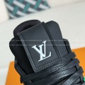 「#4560」LOUIS VUITTON LED TRAINER SNEAKERS