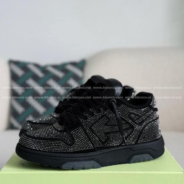 OFF-WHITE  LEATHER SNEAKERS