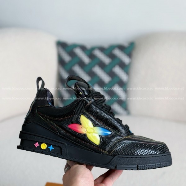 LOUIS VUITTON SKATE LOW-TOP SNEAKERS