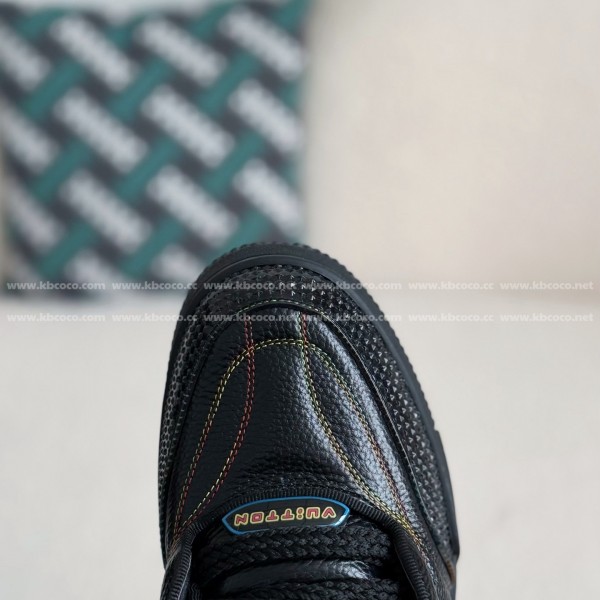 LOUIS VUITTON SKATE LOW-TOP SNEAKERS