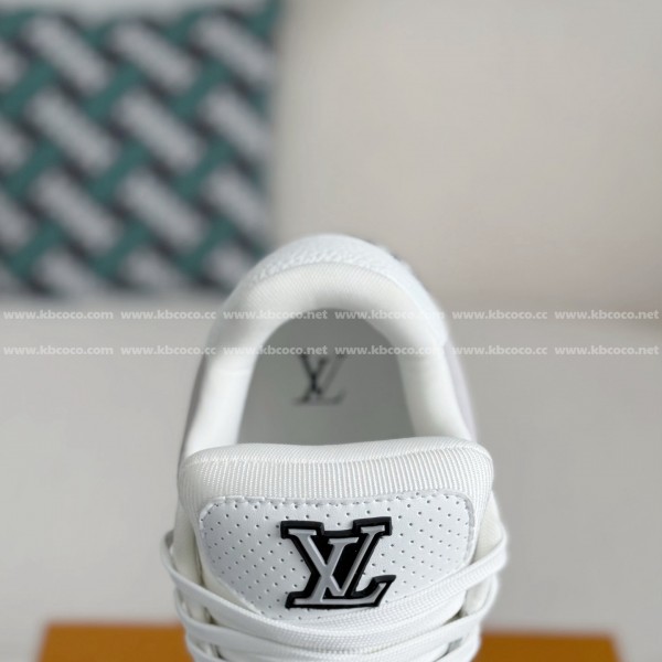 LOUIS VUITTON TRAINER SNEAKERS