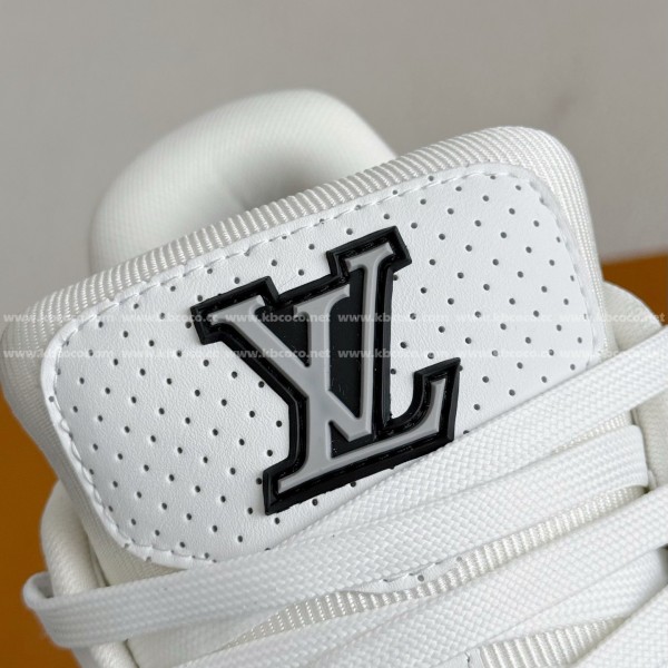 LOUIS VUITTON TRAINER SNEAKERS