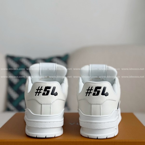 LOUIS VUITTON TRAINER SNEAKERS