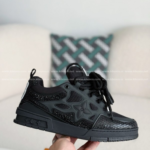 LOUIS VUITTON RUNNER TATIC SNEAKERS