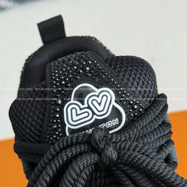 LOUIS VUITTON RUNNER TATIC SNEAKERS
