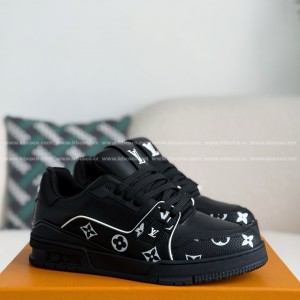 「#4639」LOUIS VUITTON TRAINER SNEAKERS