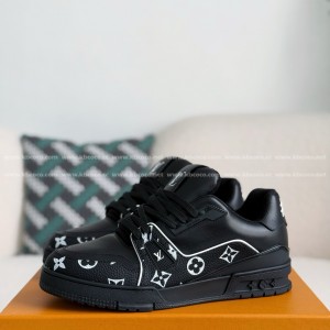 「#4639」LOUIS VUITTON TRAINER SNEAKERS
