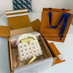 「#4661」Louis Vuitton Capucines BB Handbag M24809，size：21*14*8cm