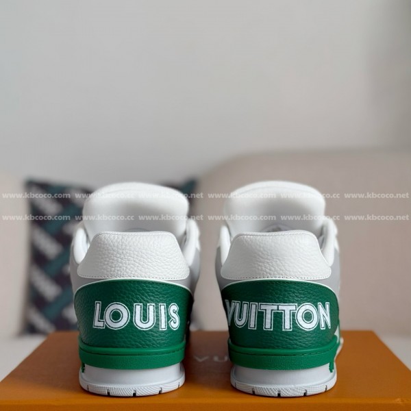 LOUIS VUITTON TRAINER SNEAKERS