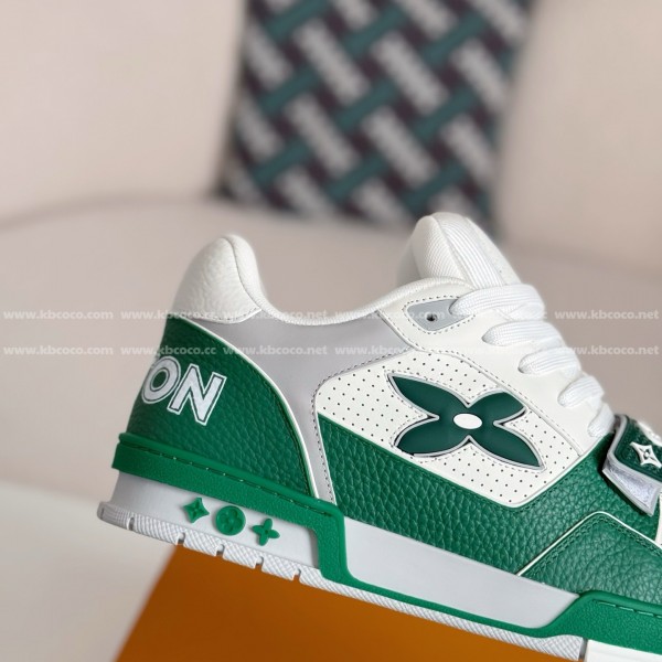 LOUIS VUITTON TRAINER SNEAKERS