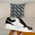 「#4671」LOUIS VUITTON RUN AWAY CASUAL SHOES