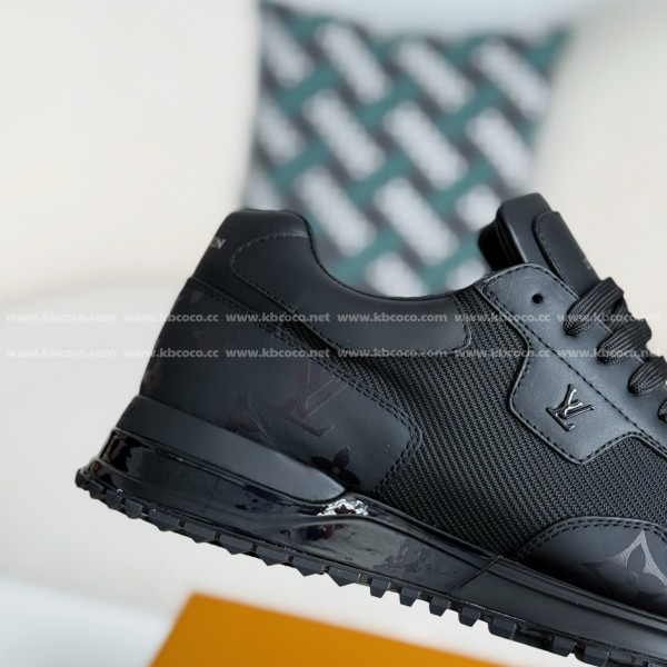 LOUIS VUITTON RUN AWAY CASUAL SHOES