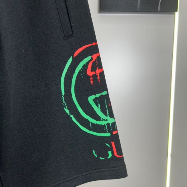Gucci side print classic logo shorts