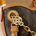 「#4755」New CARRYALL BB handbag M13014, 26*17*10cm
