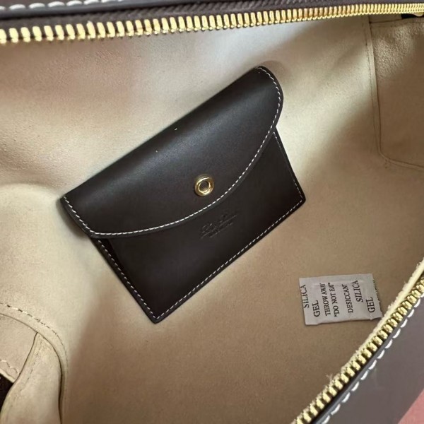 Loro Piana new style black imported cowhide messenger bag size: 27*16*10cm