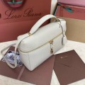「#4770」Loro Piana new white imported cowhide crossbody toiletry bag Size: 27*16*10cm