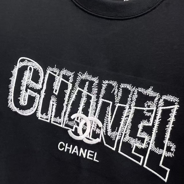CHANEL cotton logo embroidered T-shirt
