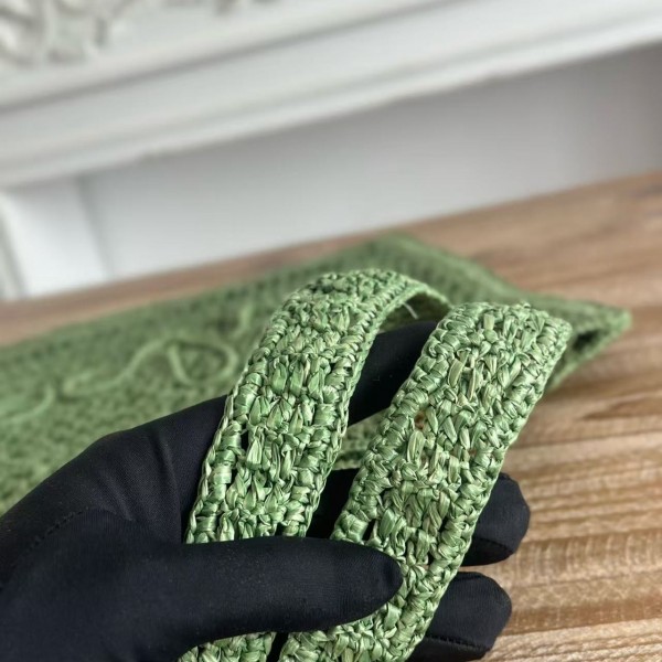chloe spring and summer new style SUMMER BANANA dopamine color green pure handmade straw woven bag S