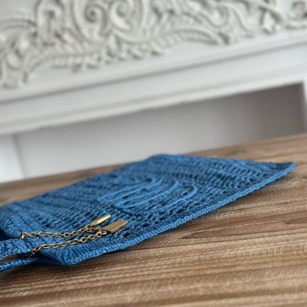 chloe spring and summer new SUMMER BANANA dopamine color blue pure handmade straw woven bag Size: 33